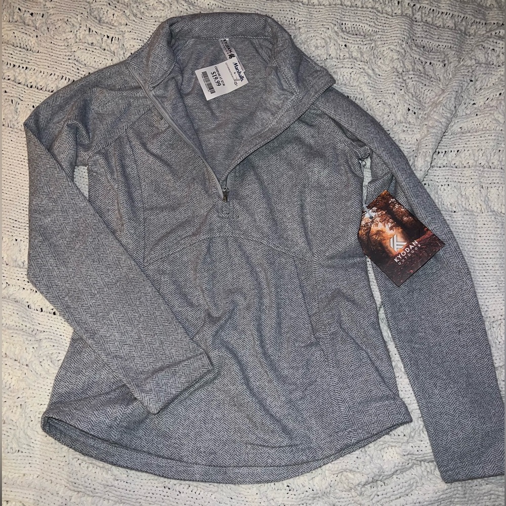 ✨Women's Kyodan Outdoor Quarter-zip✨